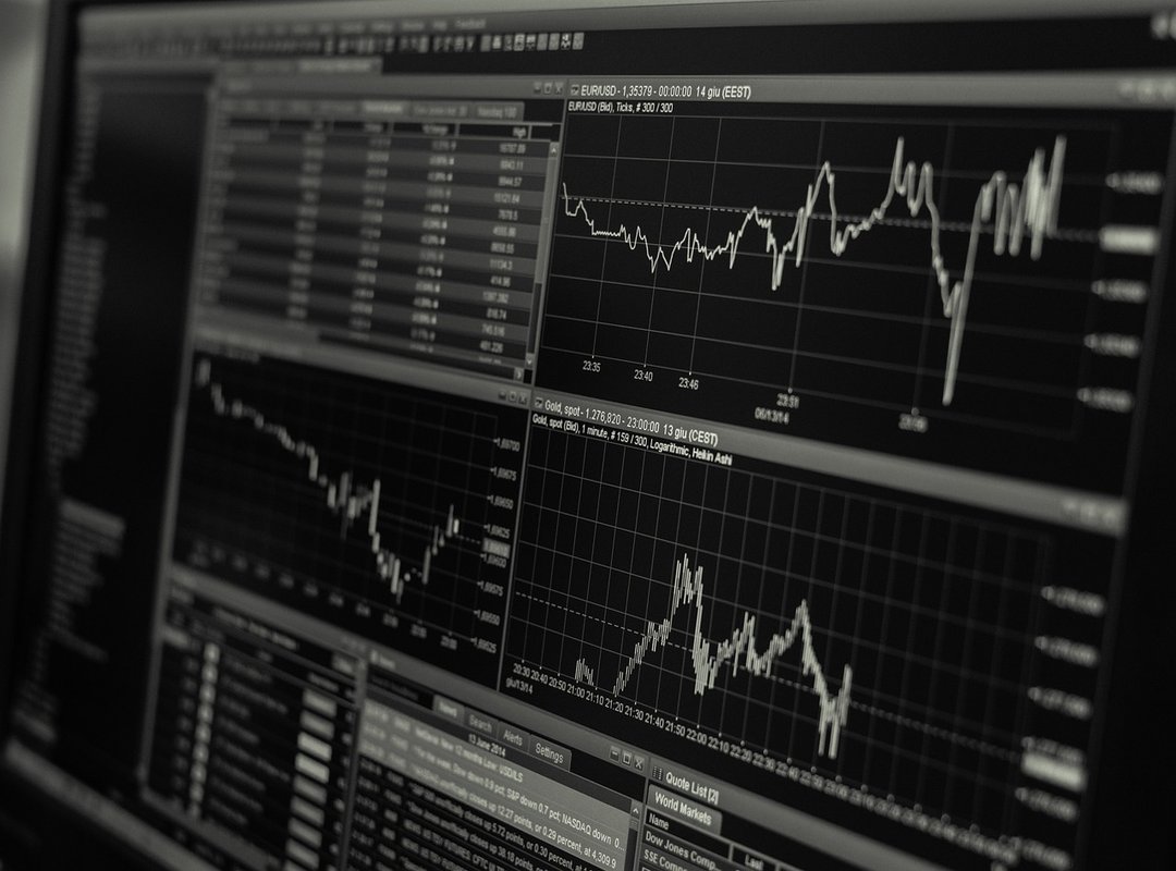 What Makes the Peso Exchange Rate Fluctuate?