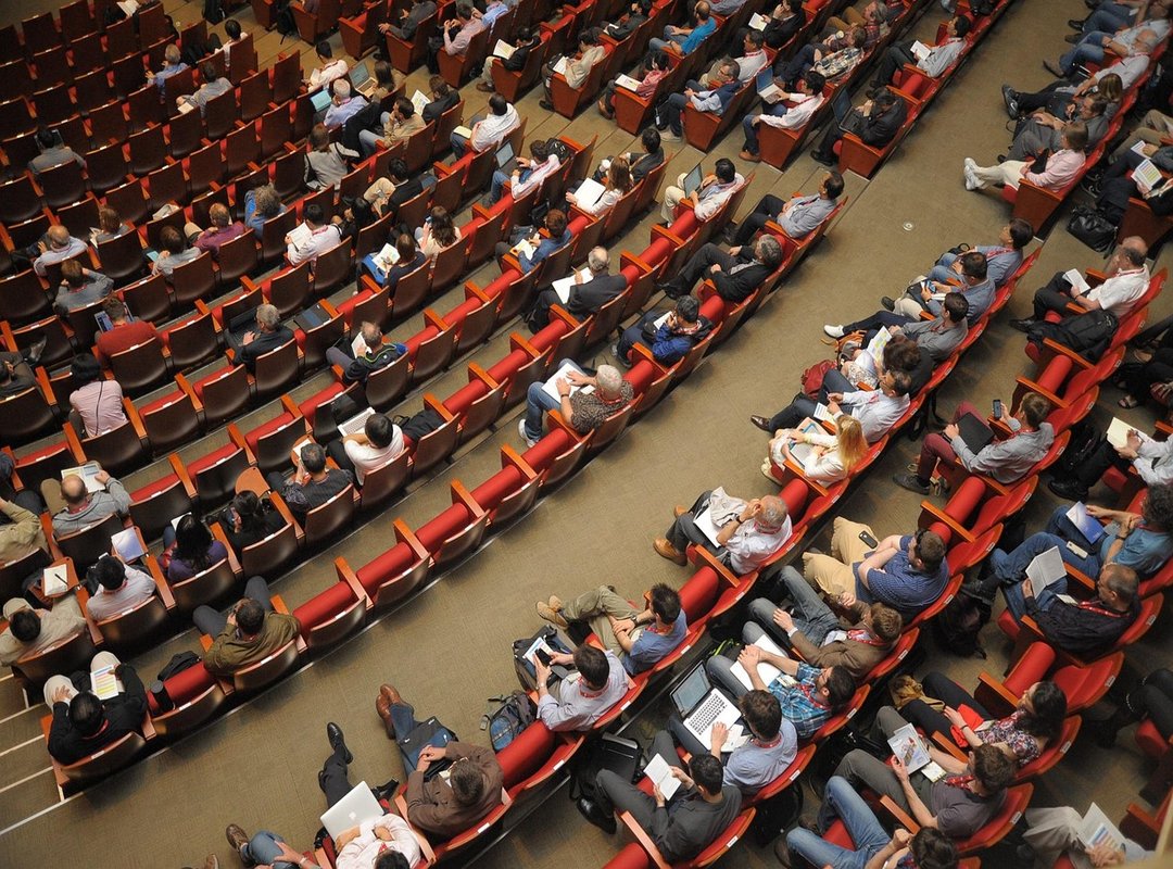 Exploring the Popularity and Audience Appeal